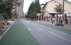 小區(qū)道路彩色防滑標(biāo)線